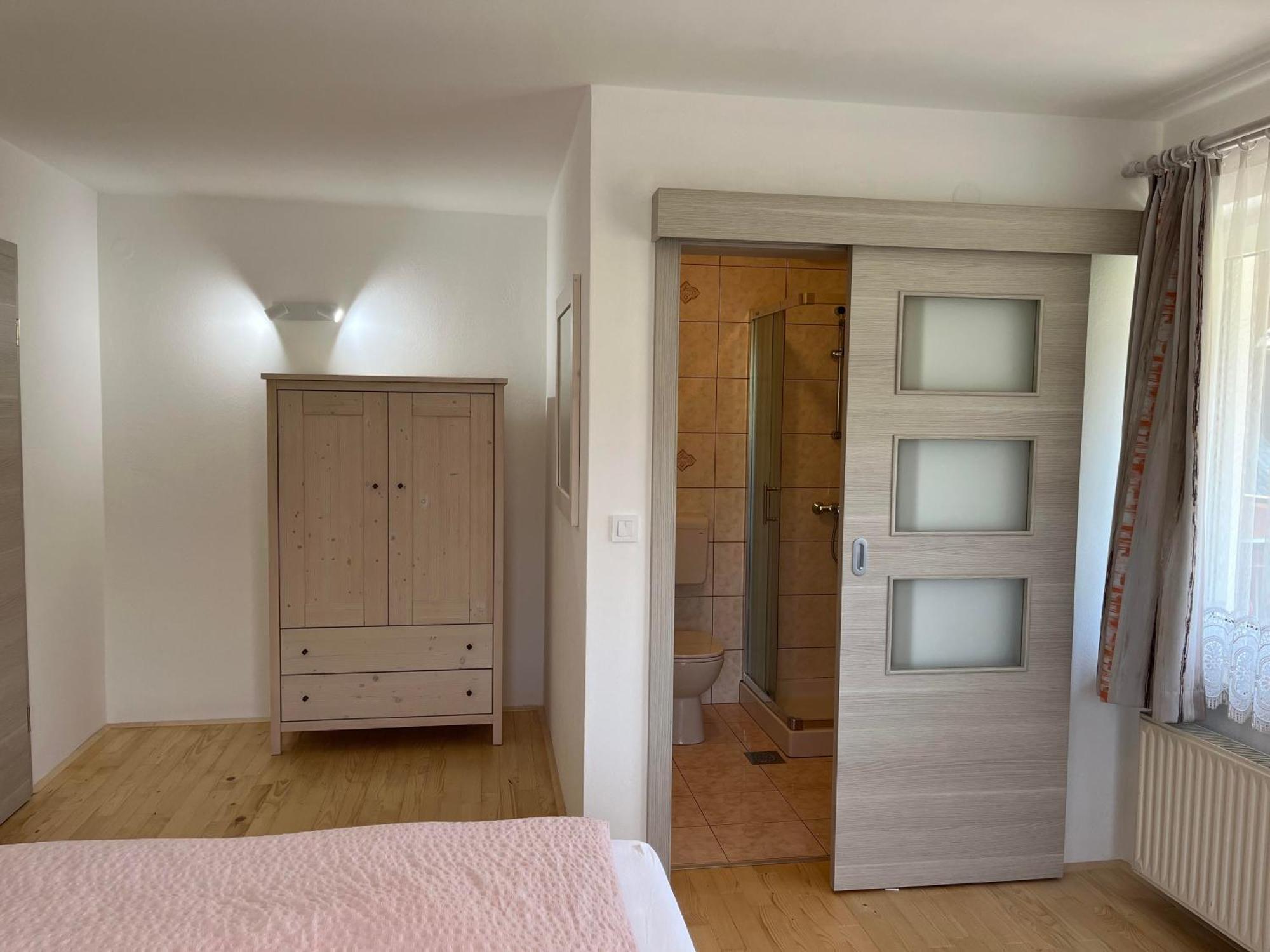 Rooms Hrominc เบลด ภายนอก รูปภาพ